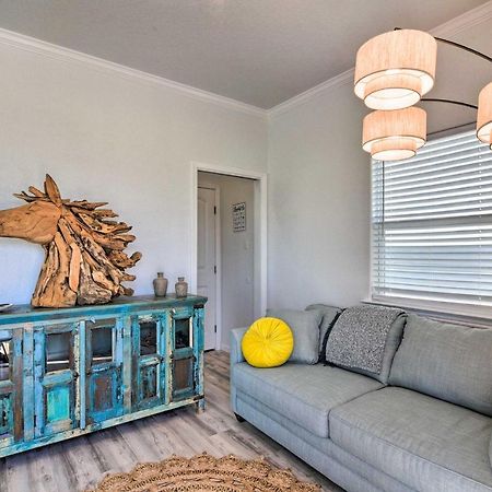 Coastal Surfside Beach House Walk To The Ocean! Extérieur photo