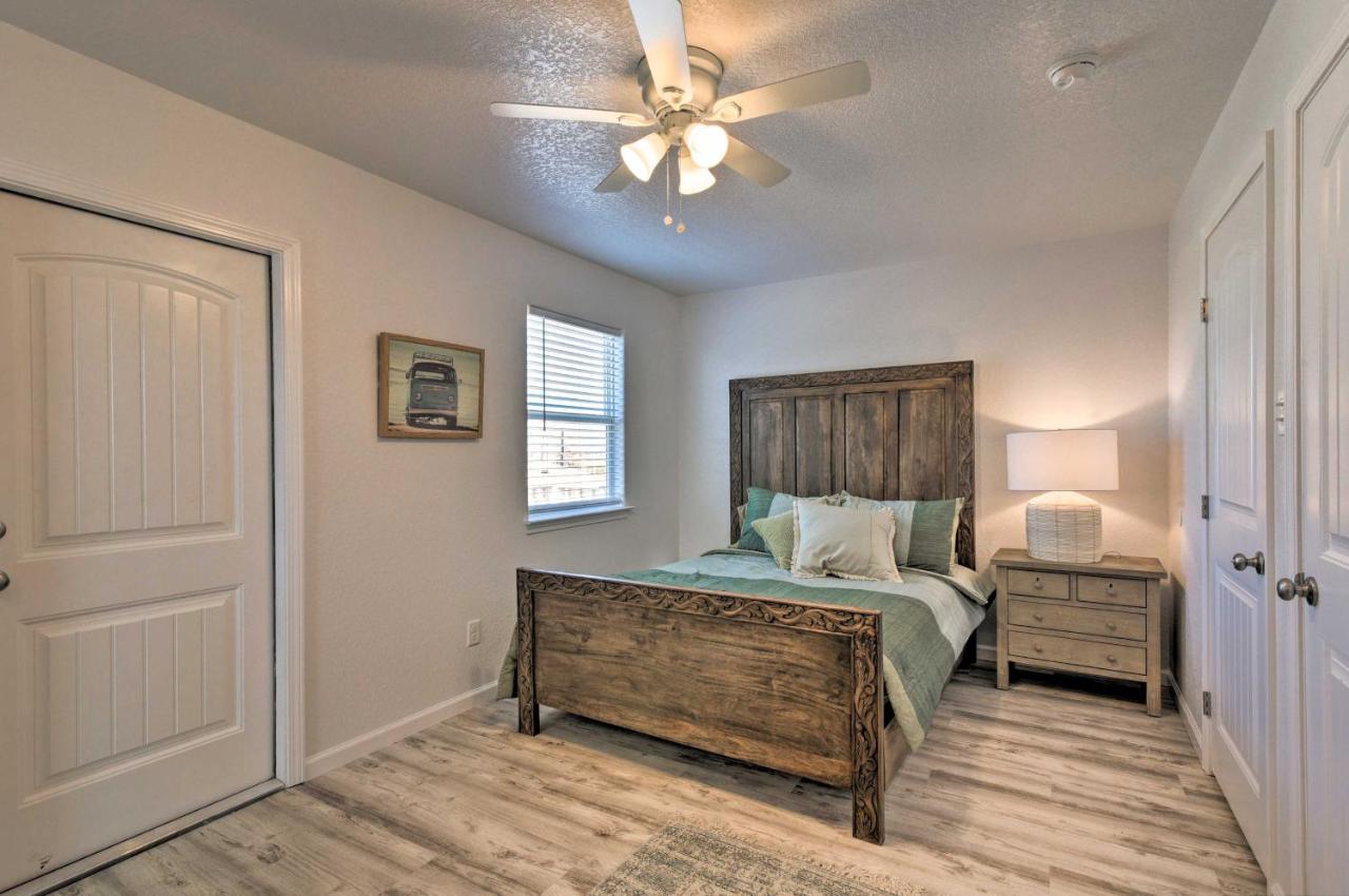 Coastal Surfside Beach House Walk To The Ocean! Extérieur photo