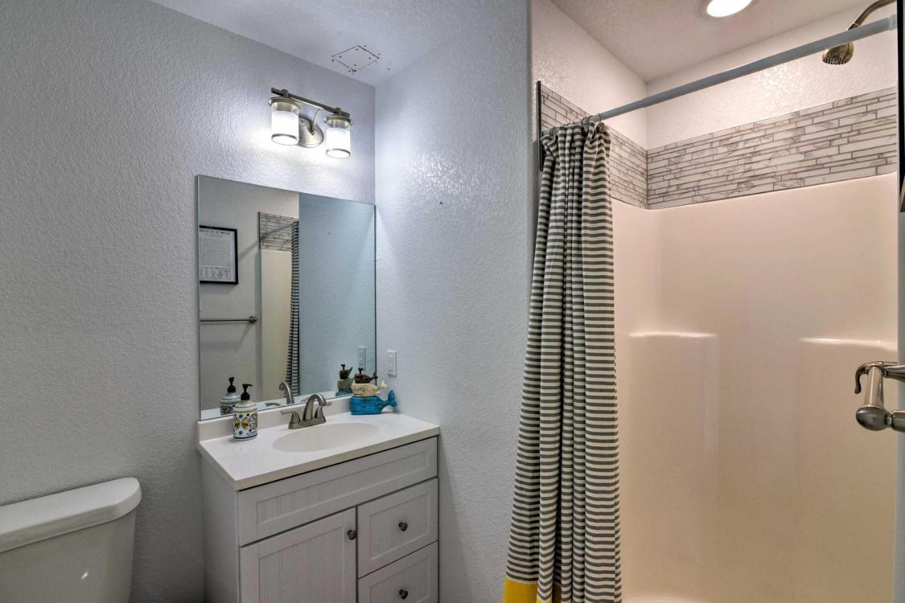 Coastal Surfside Beach House Walk To The Ocean! Extérieur photo