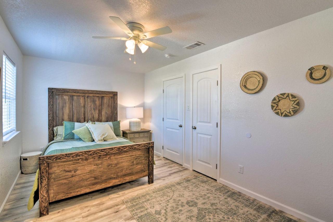 Coastal Surfside Beach House Walk To The Ocean! Extérieur photo