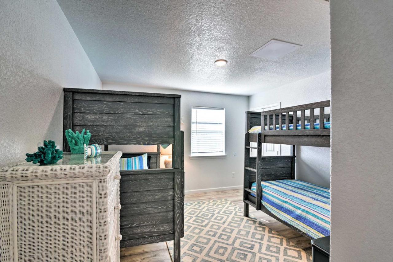 Coastal Surfside Beach House Walk To The Ocean! Extérieur photo